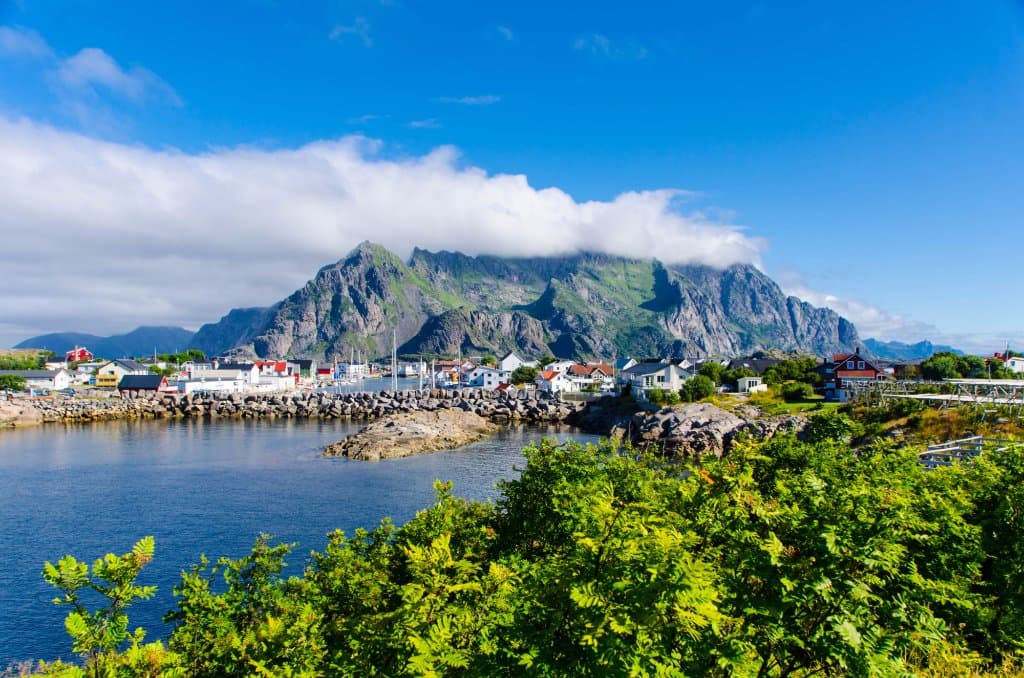 Henningsvær harbor