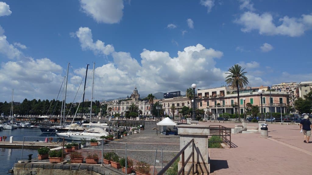 Passeggiata a Mare di Messina