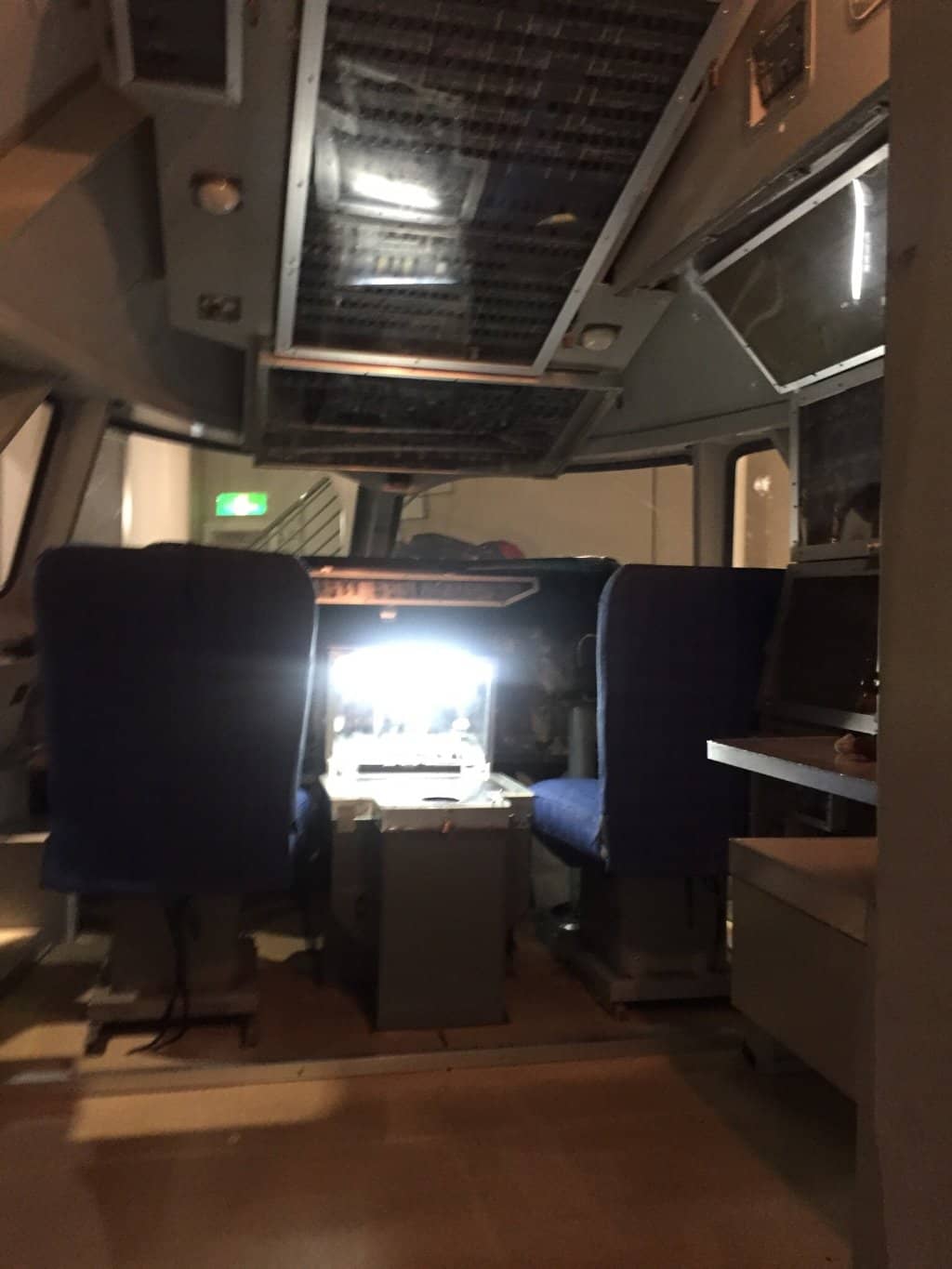 Full-Scale Aircraft Displays