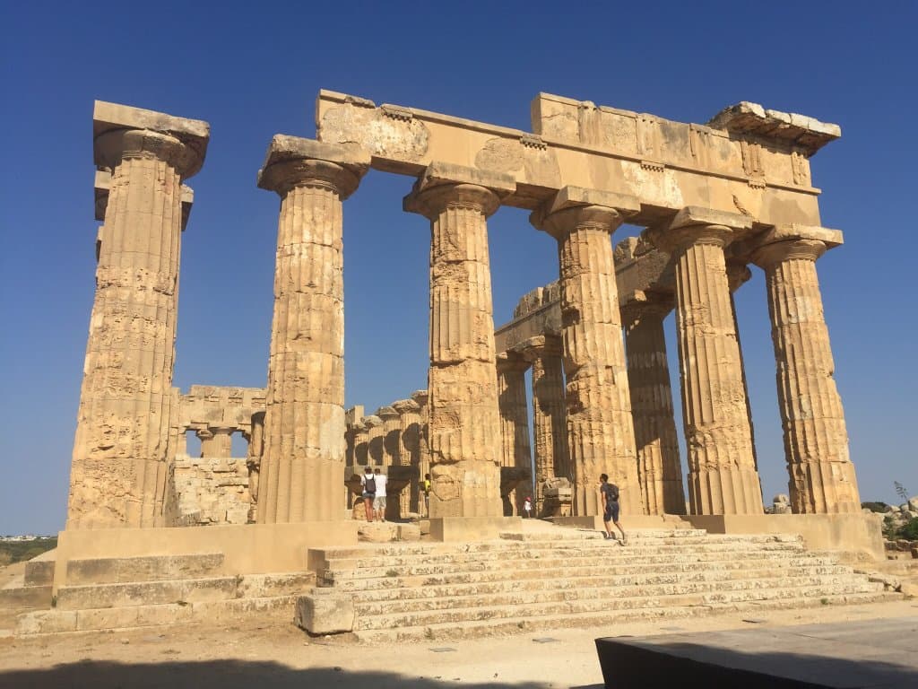 Cave di Cusa Quarries