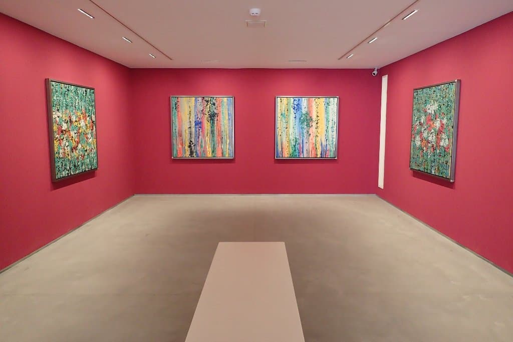 Exposición nacimiento del color