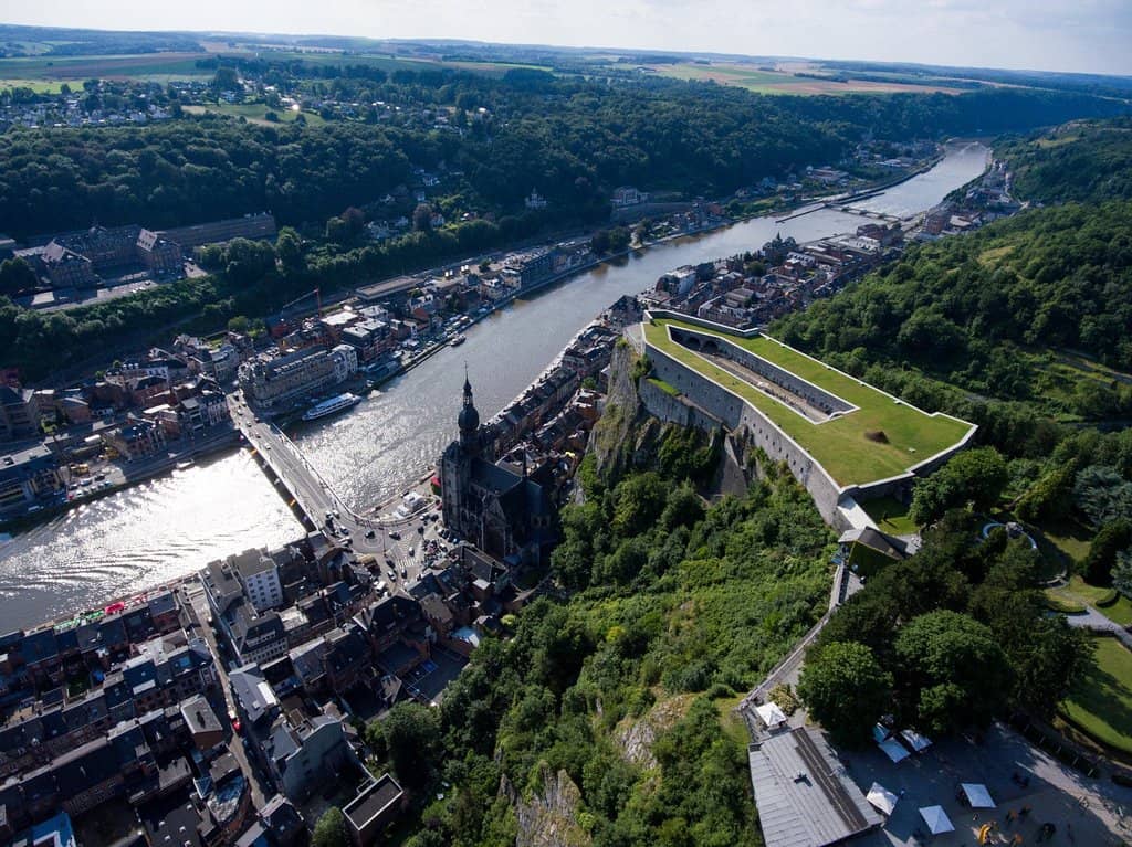 Panoramic Valley Views