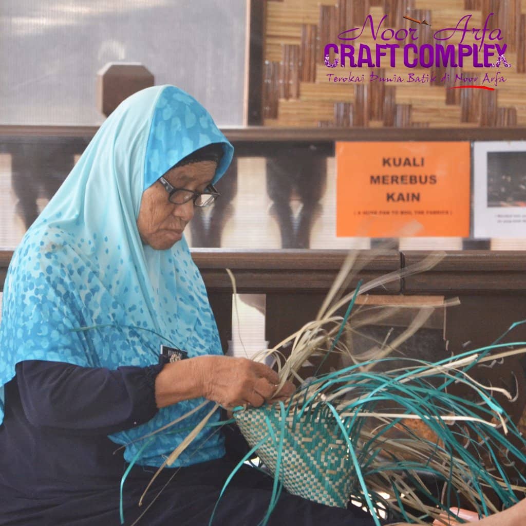 Shopping for Batik Apparel