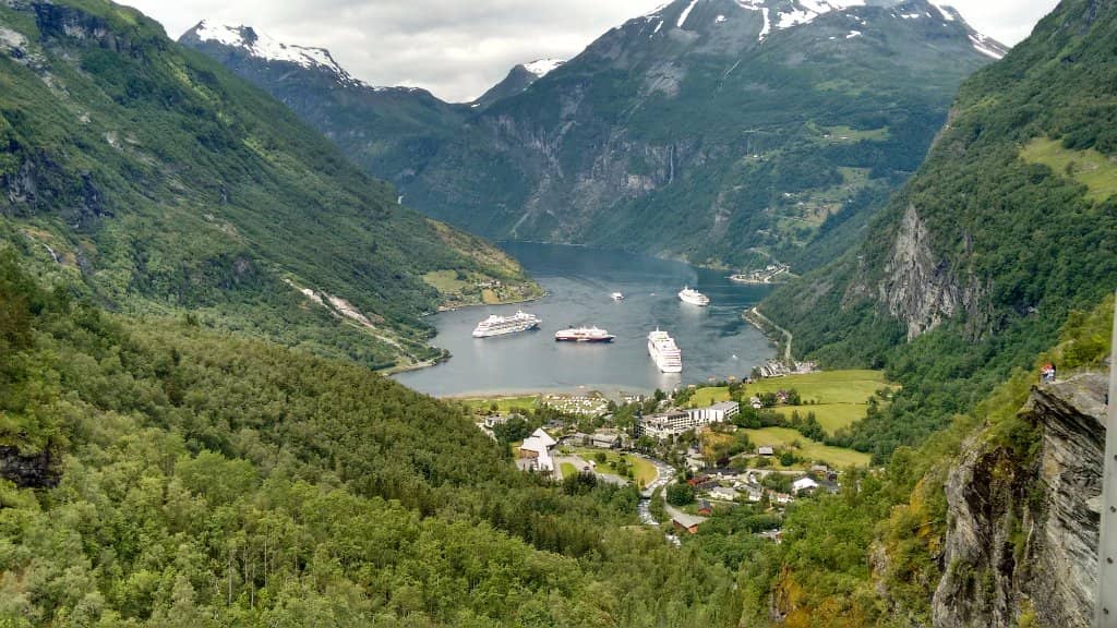 The Iconic Flydalsjuvet View