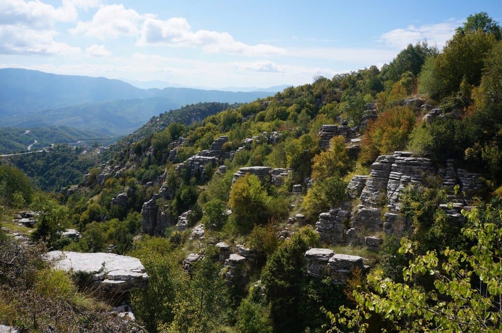 on the way on Skalopatia Vradeto