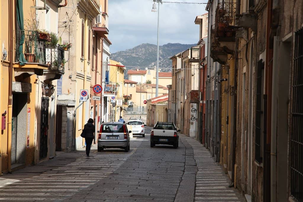 Local Boutiques & Cafes