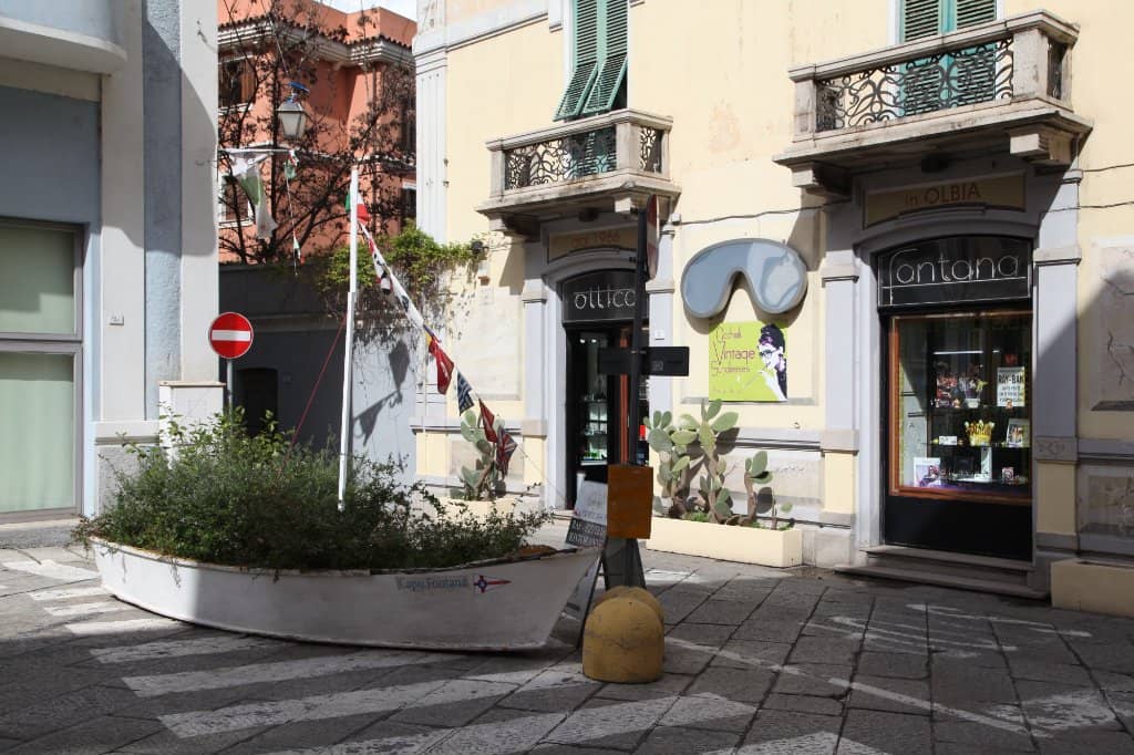 Boutiques and Artisan Shops