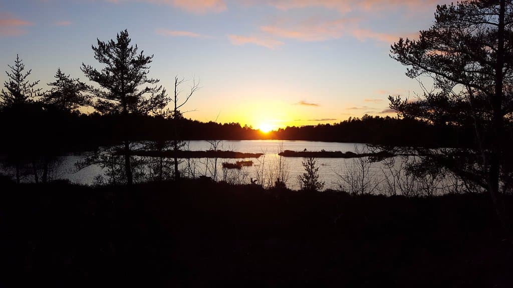 A sunset on one of the bodies of water that can be found throughout the park. PC: Ken N Rayner
