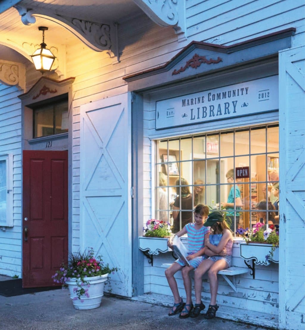 All-volunteer run community library