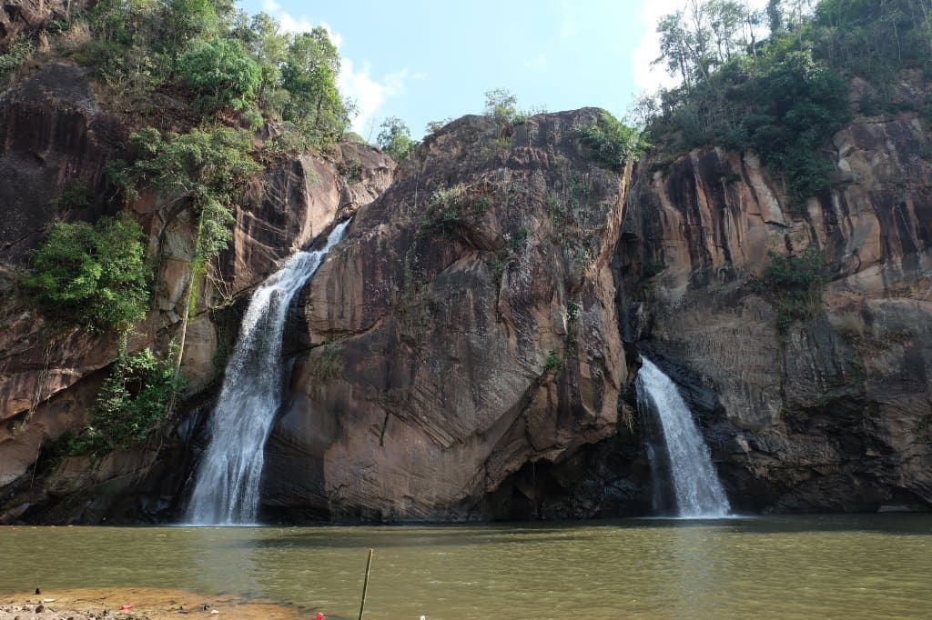 น้ำตกชั้นที่ 1