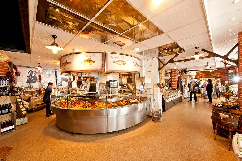 Räucherfischverkauf