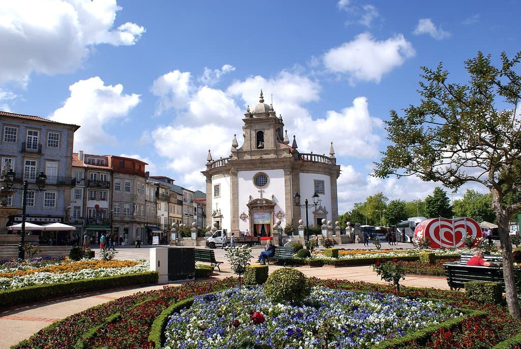 Eglise vue du parc