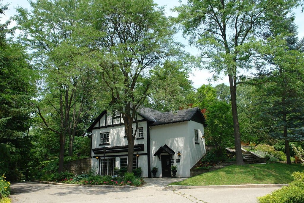 Fieldcote Memorial Park and Museum
