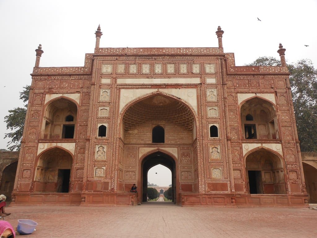 Akbari Sarai Gateway.