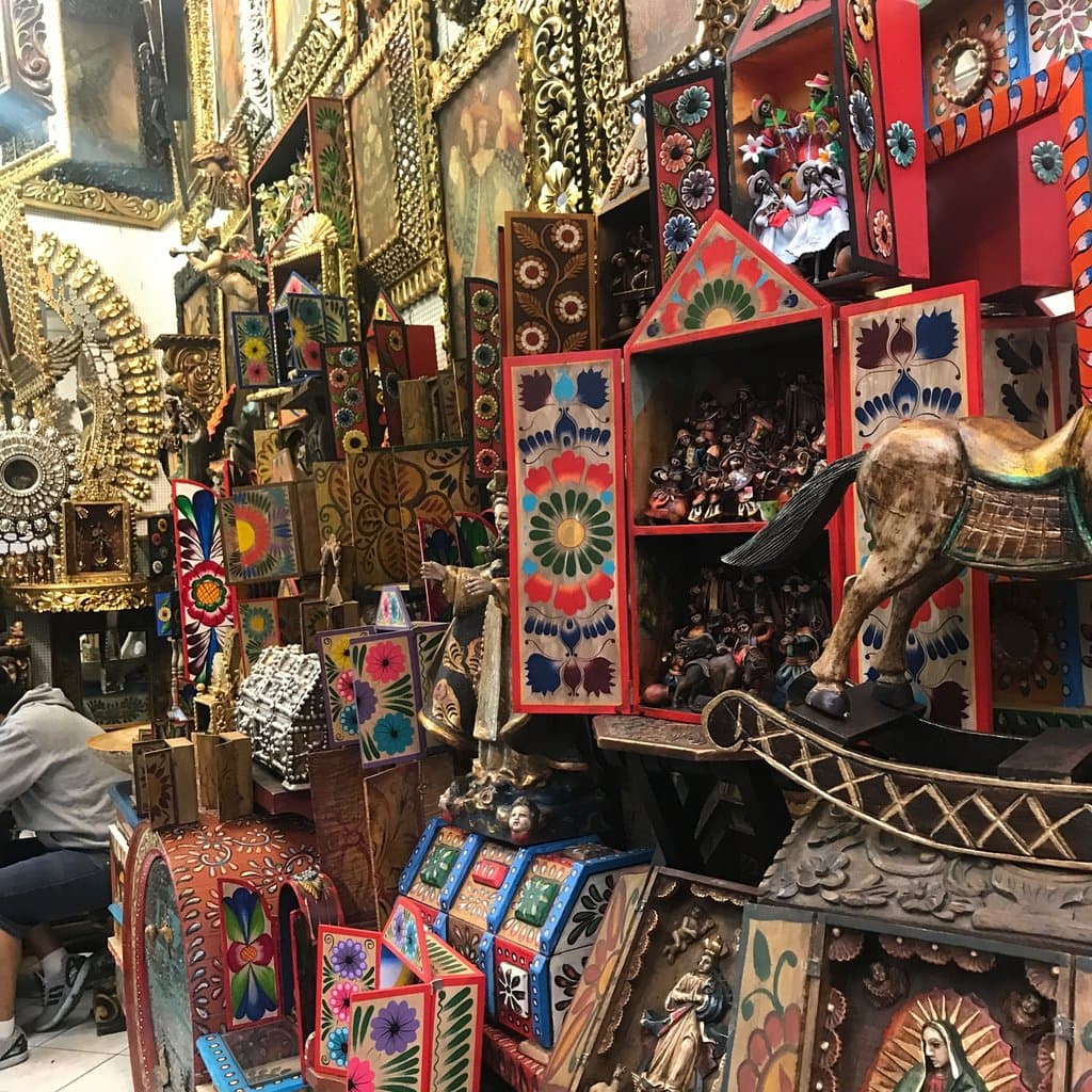 Indian Market (Mercado Indio) Petit Thouars Lima