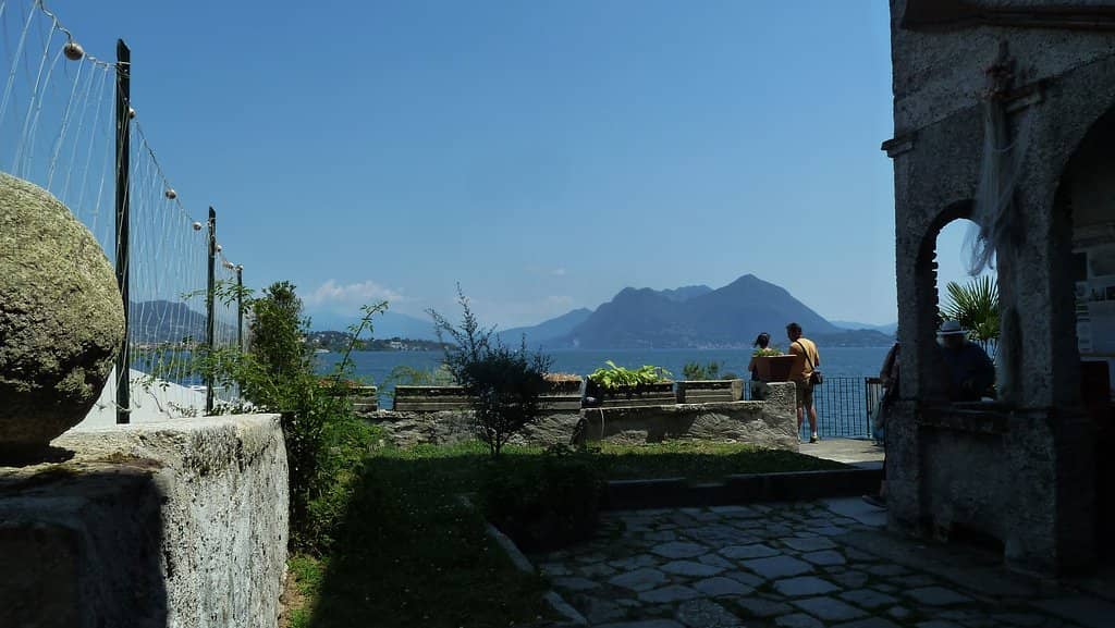 Narrow, Atmospheric Alleys