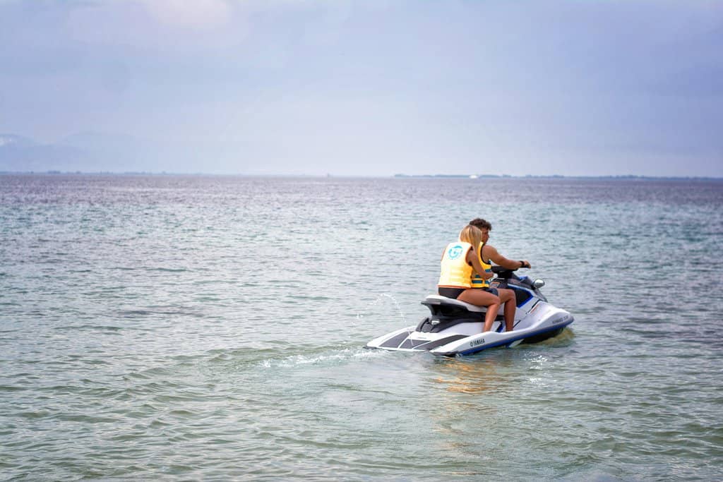 Delicious Food & Cocktails