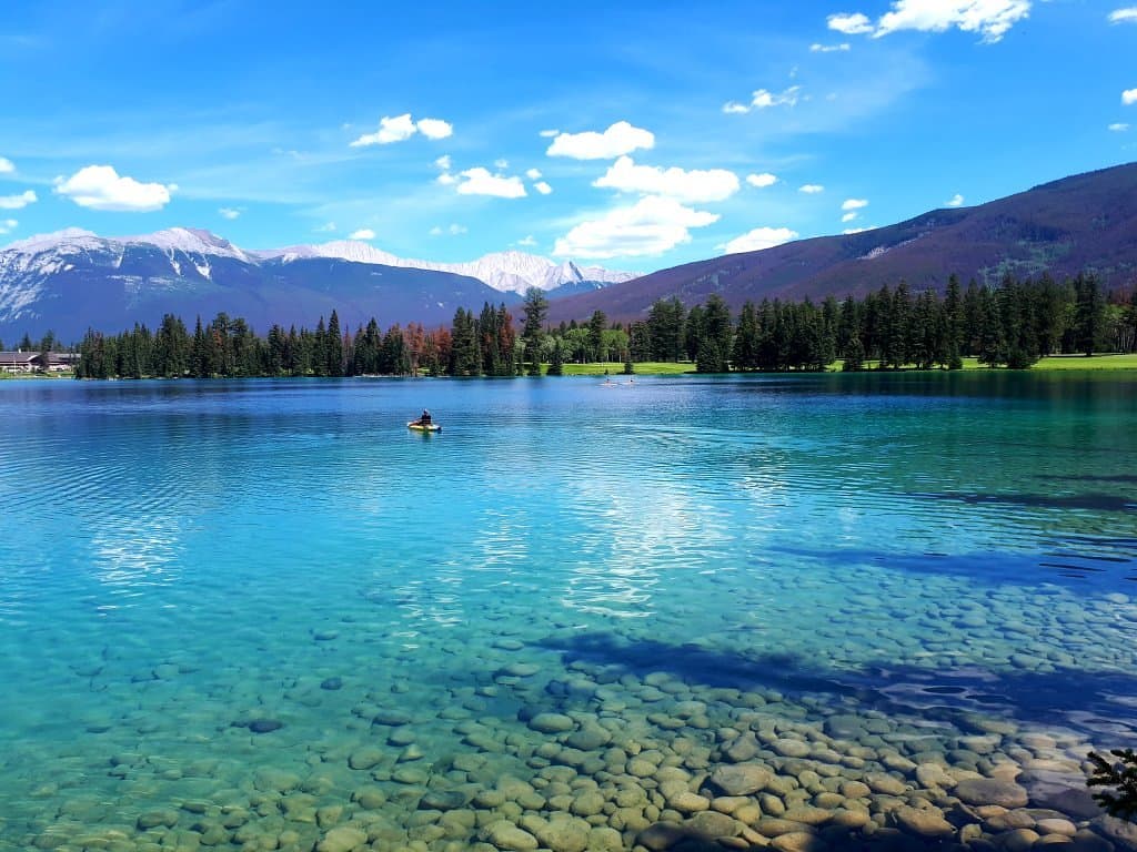 Lac Beauvert Jasper National Park