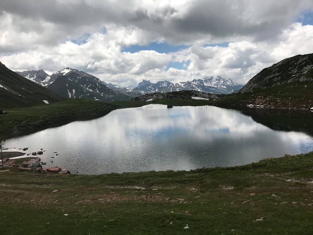 Mountain Restaurant Ambiance