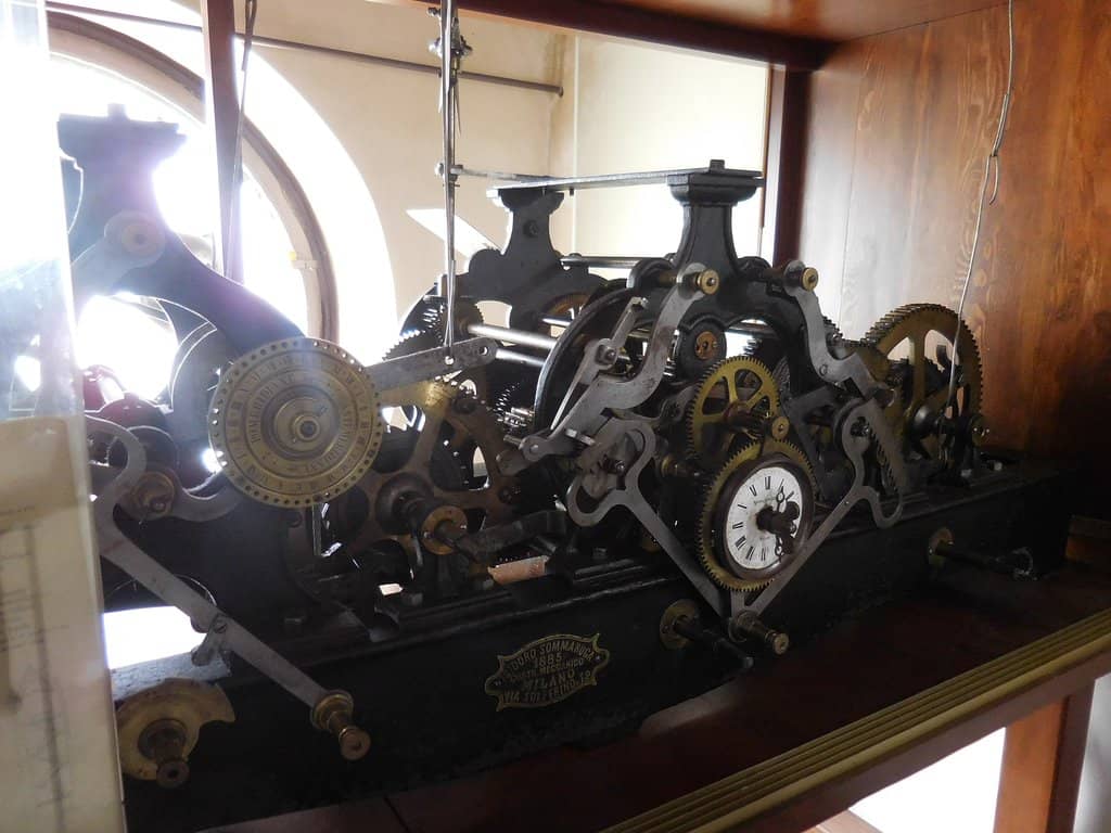 The Clock's Mechanical Heart