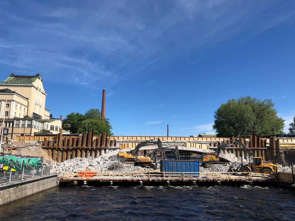 Hämeensilta under construction in June 2018