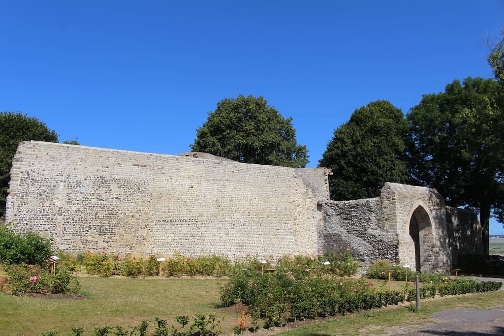 Southern Ramparts Walk