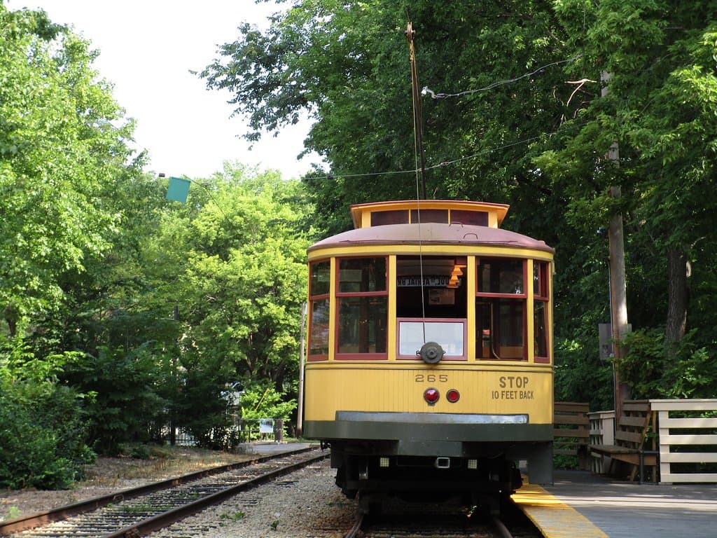 The trolley uses DC (Direct Current), so does not run when it is raining.