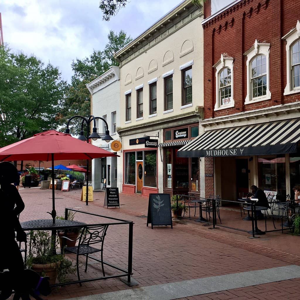 Charming Downtown Patio