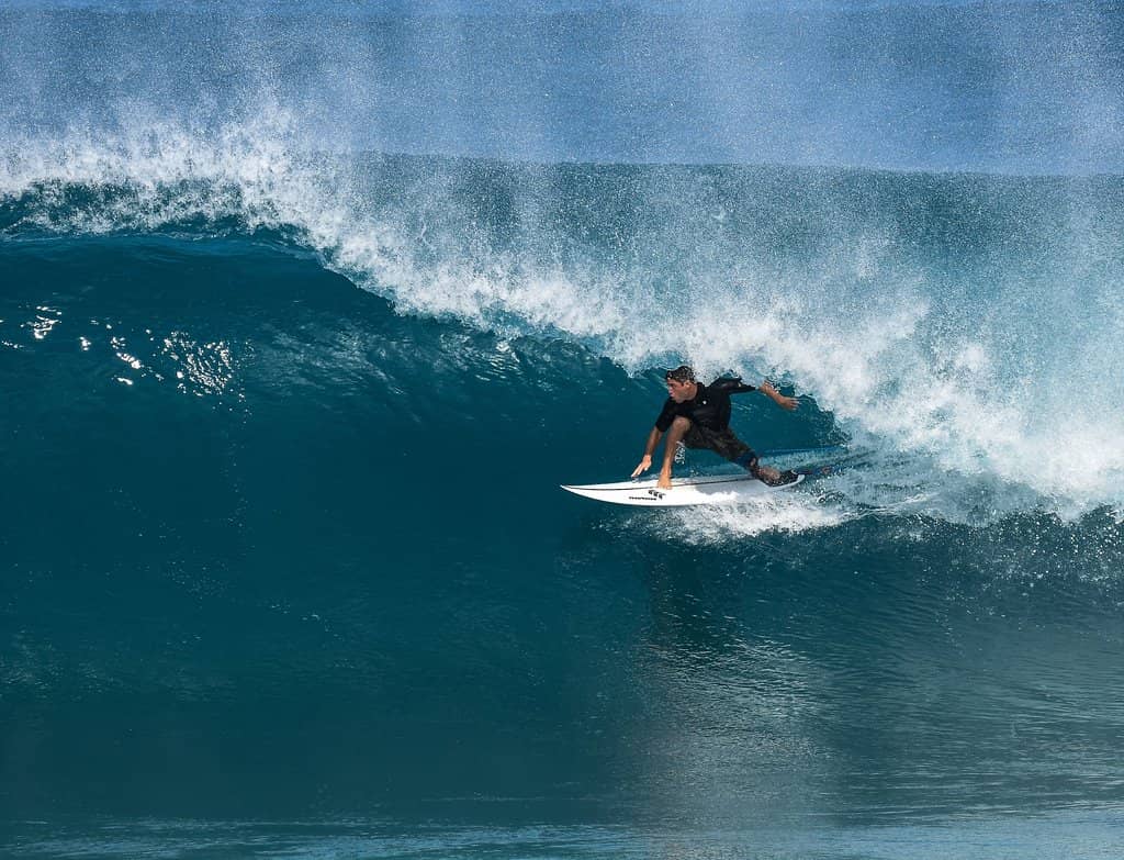 The Iconic Pipeline Barrel