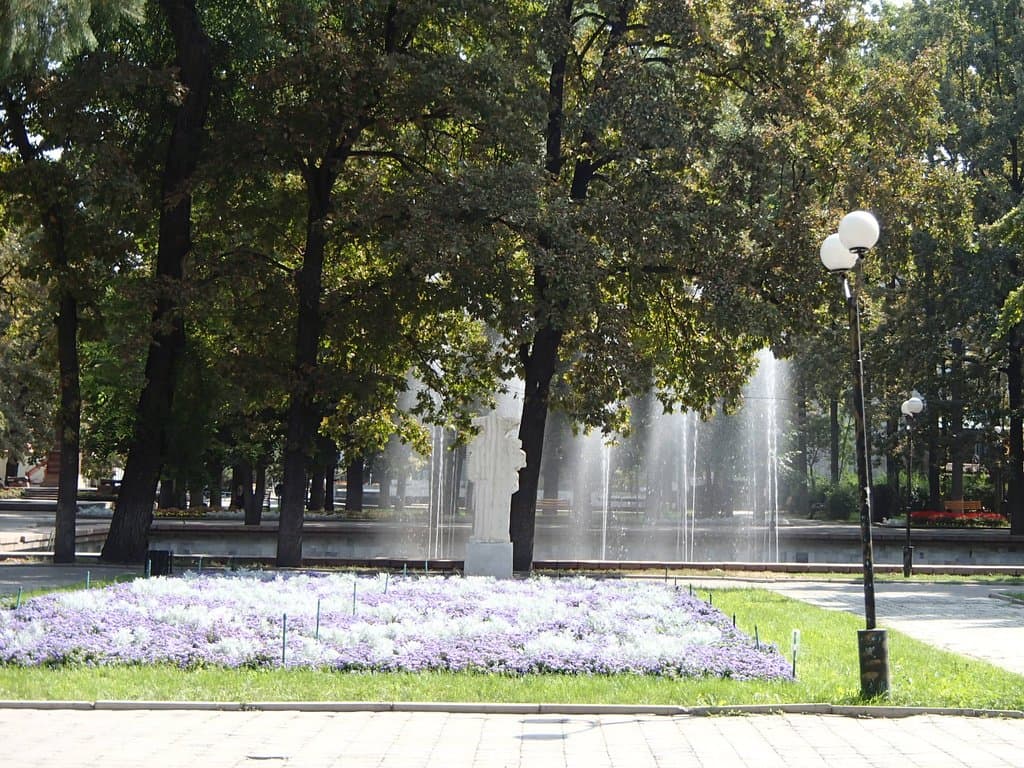 Fountain, Oak Park