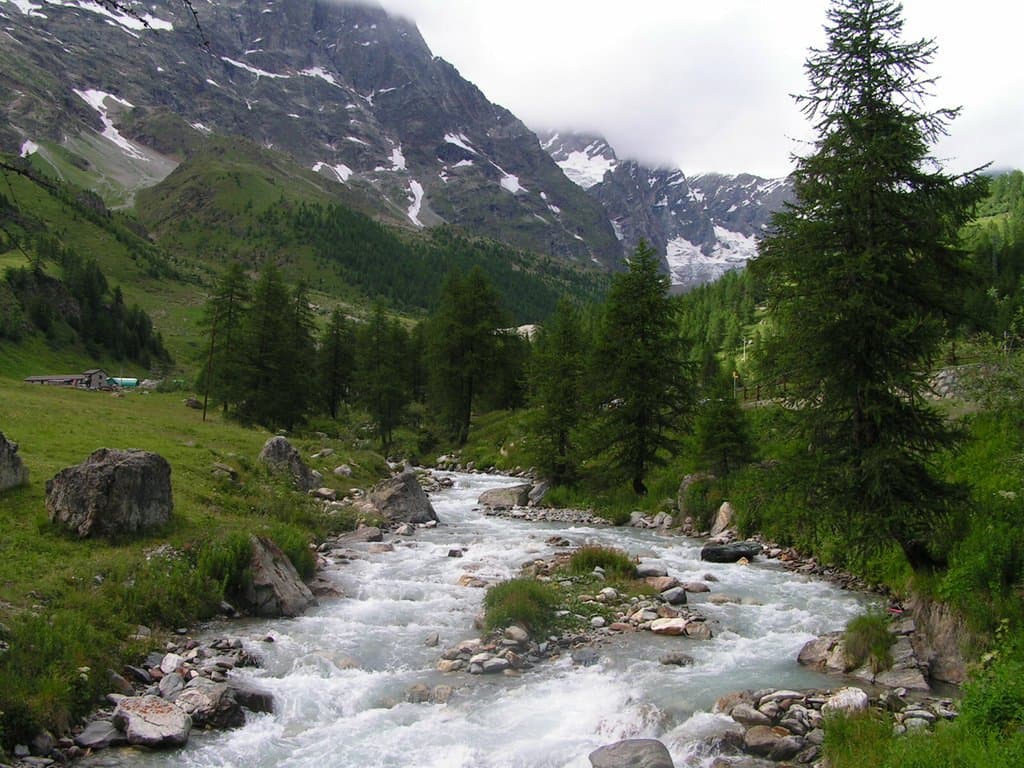 il torrente a lato dell'area picnic