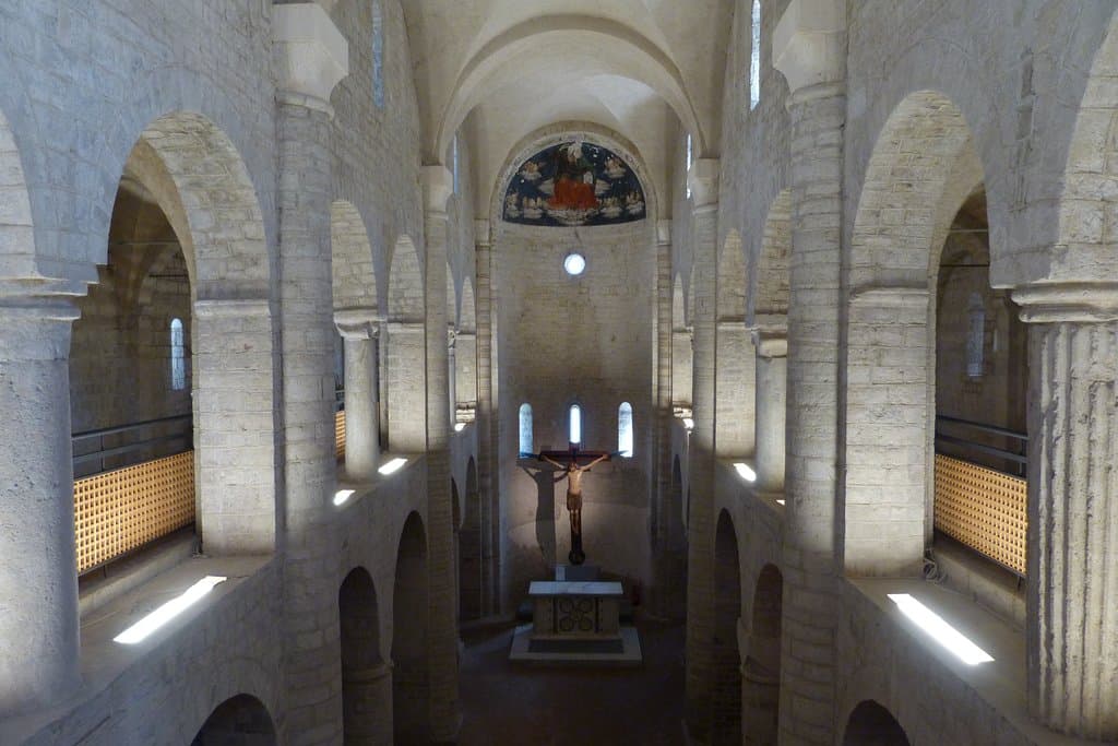 Veduta interna di Sant'Eufemia