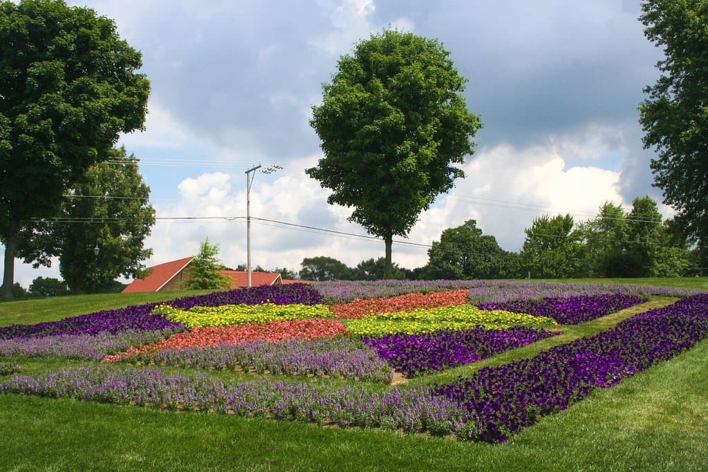 Highlights from the 2018 Quilt Gardens. Annual event May 30 - Oct 1