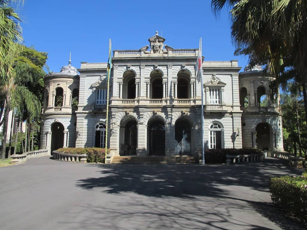 Grand Architecture
