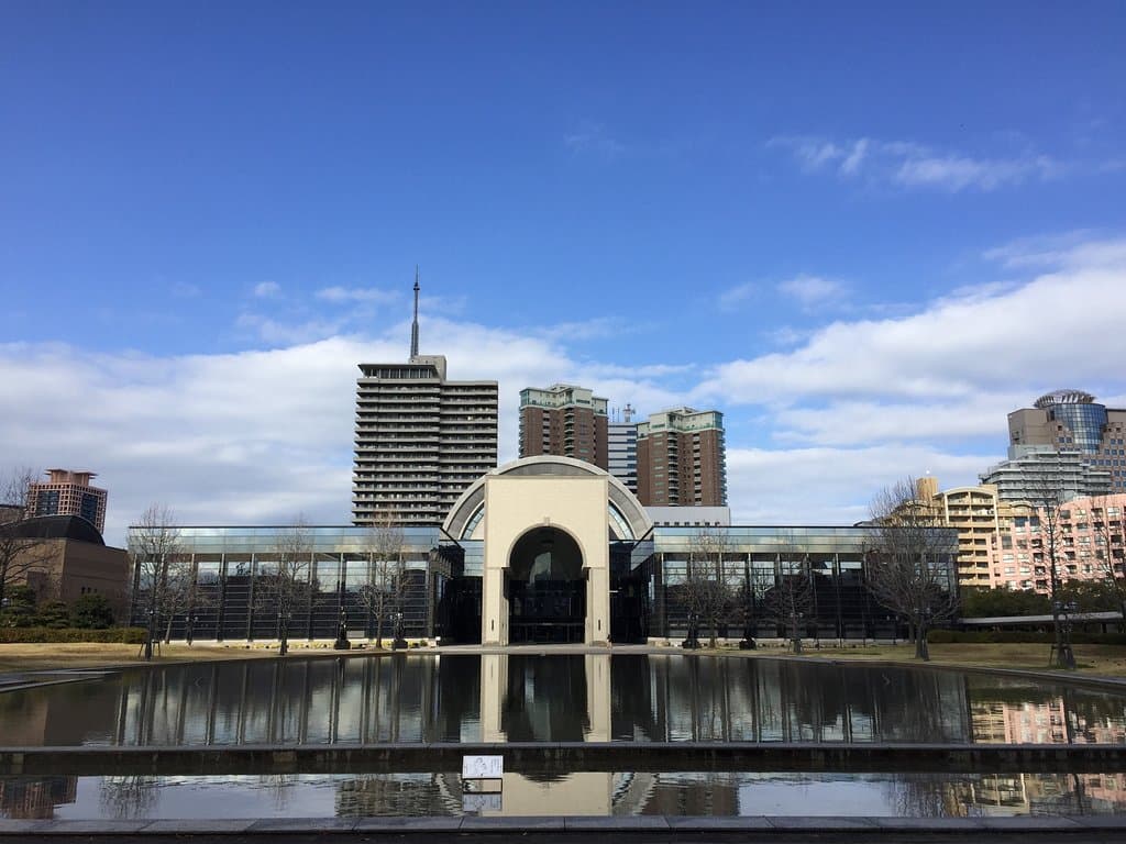 福岡市博物館外観