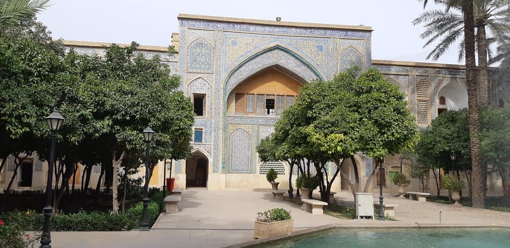 Madraseh-ye Khan (Khan School)