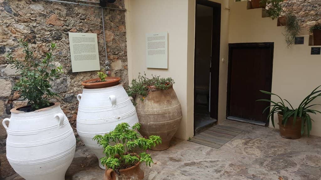 Charming Courtyard Welcome