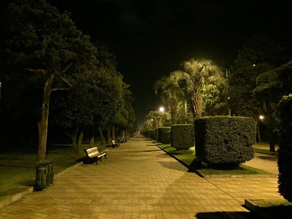 Ali and Nino Sculpture