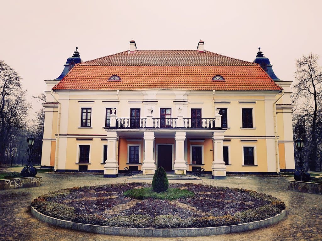 Nemtsevich Manor Skoki