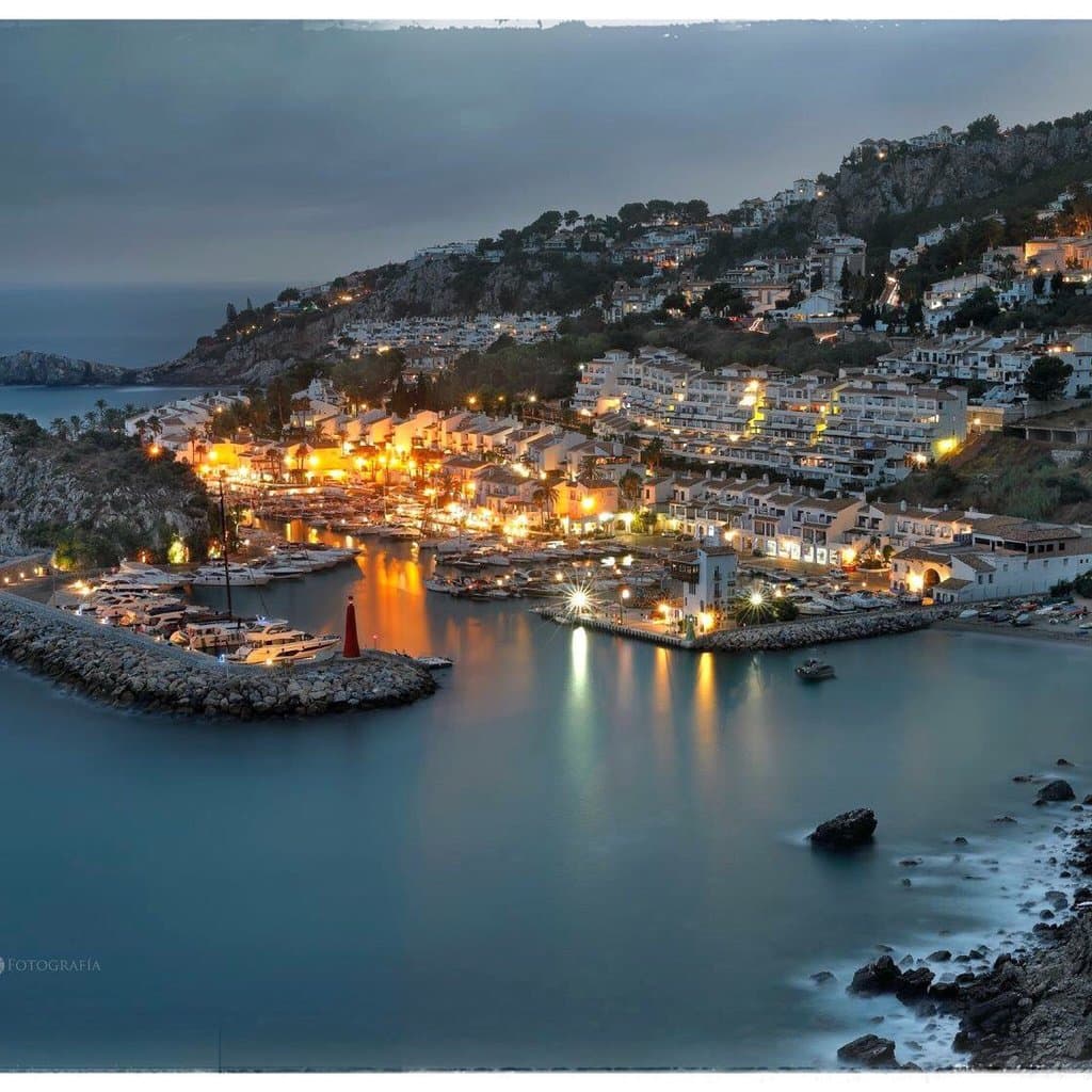 Sitio enclavado en el corazón de la Costa Tropical, encantador y de obligada visita...!!!