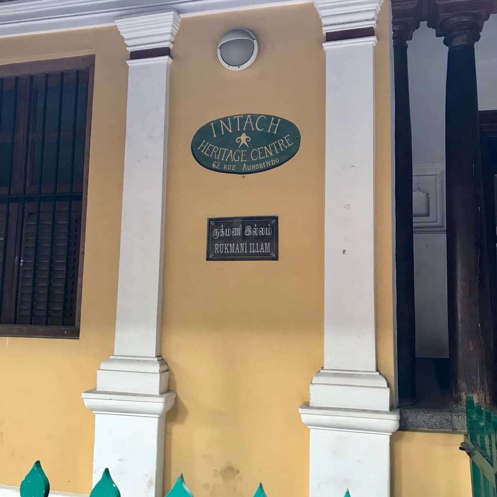 Local Markets and Crafts