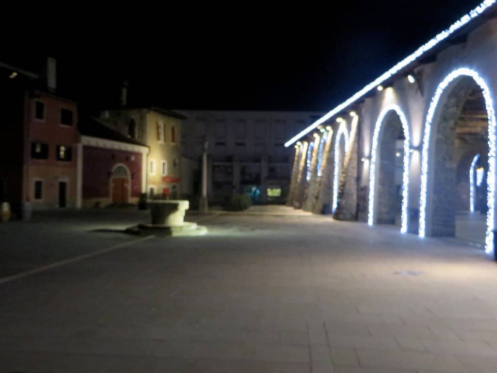 Carpaccio Square Ambiance