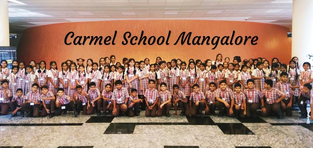 Immersive 3D Planetarium Show