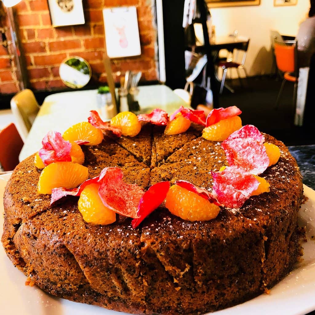 Big Breakfast & Eggs Benedict