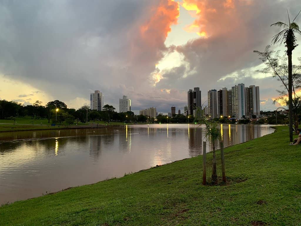 Scenic Walking and Cycling Paths
