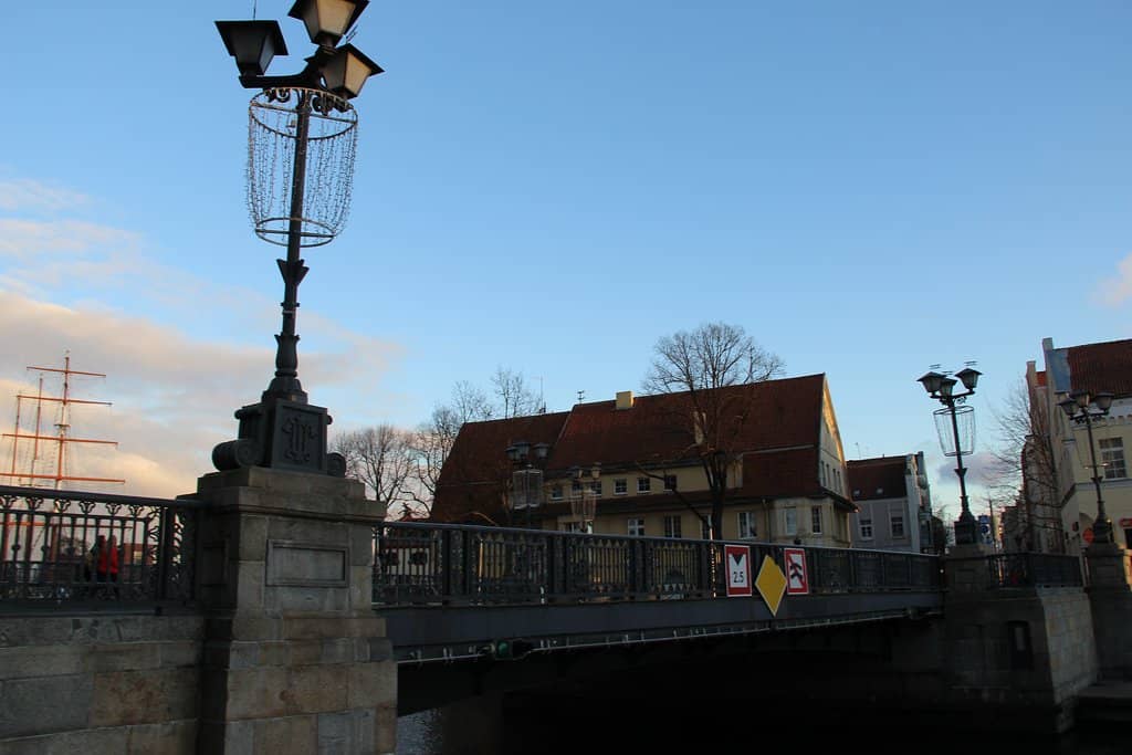 The Iconic Bridge View