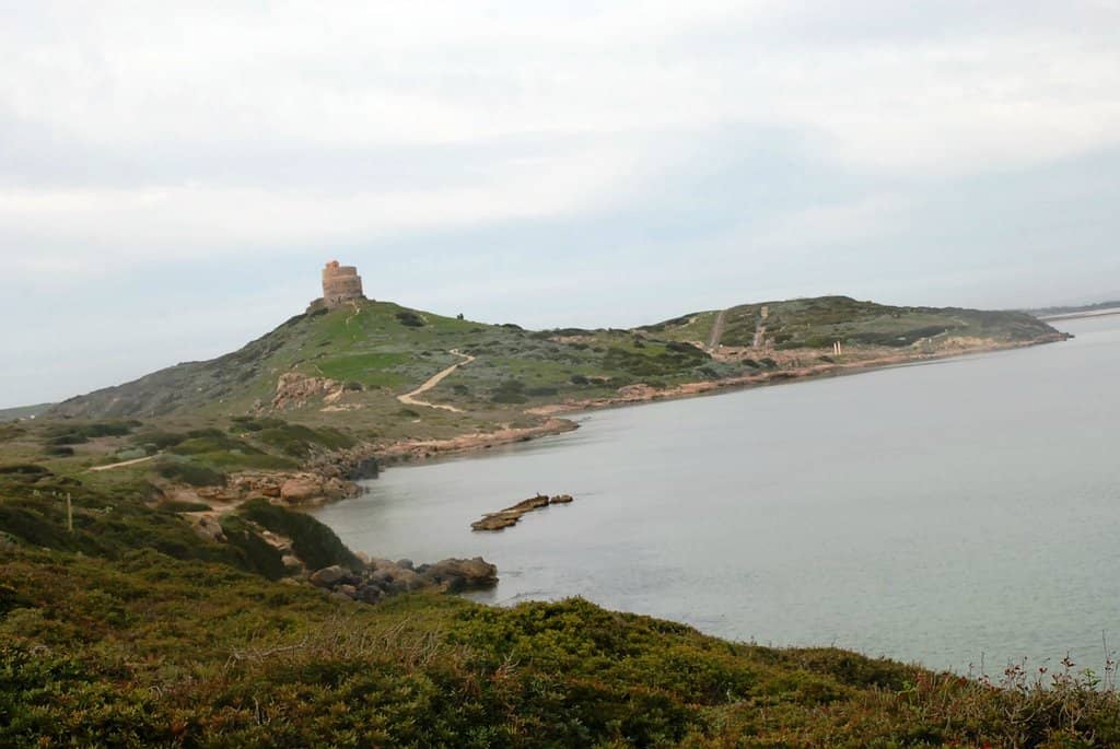 Proximity to Tharros