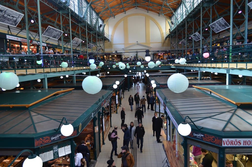 Belvárosi Piac. Hold utcai Gasztropiac.