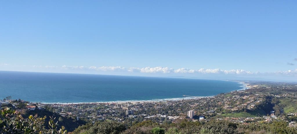 360 degree perspective ... ocean, land, city, suburbs ... great stop on a driving tour of this great city.