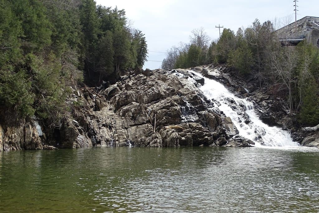 Proctor Falls also known as Sutherland Falls